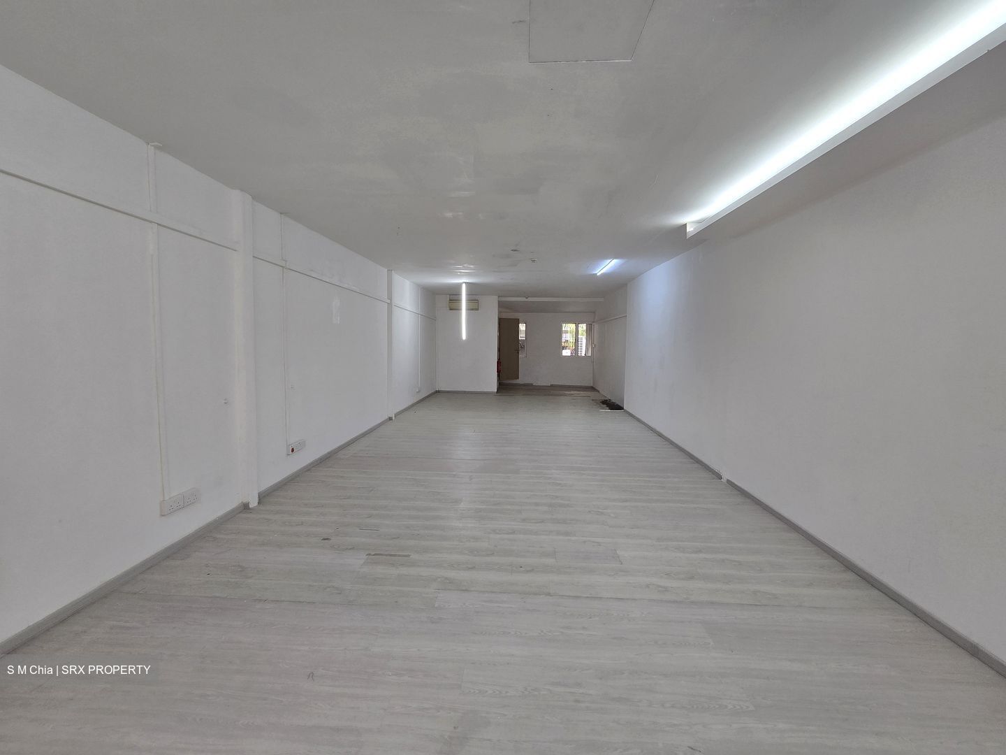 River Valley Road (D9), Office #503438951